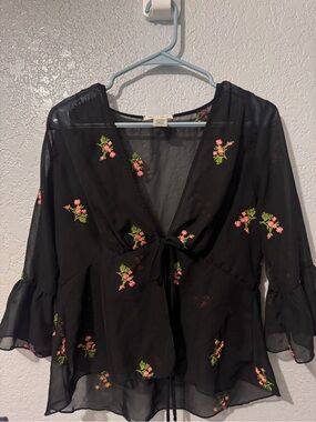 Miley & Molly Sheer Blouse size medium